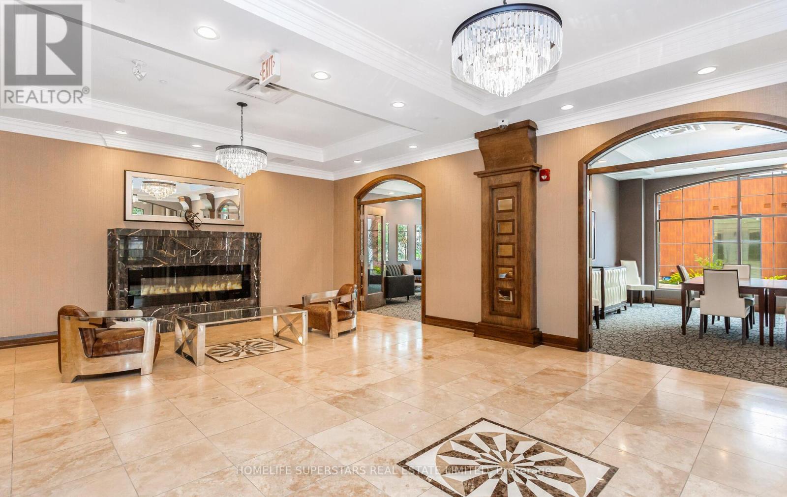 Photo 7 of 302 205 Lakeshore Road W, Oakville ON