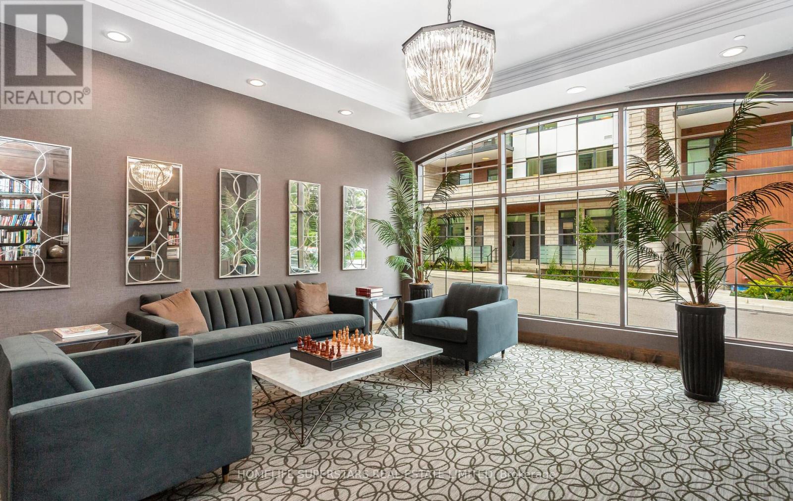 Photo 10 of 302 205 Lakeshore Road W, Oakville ON