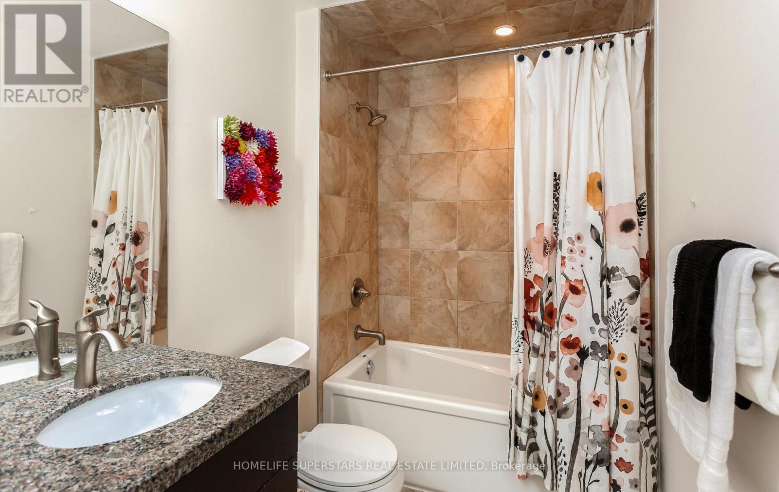 Photo 33 of 302 205 Lakeshore Road W, Oakville ON