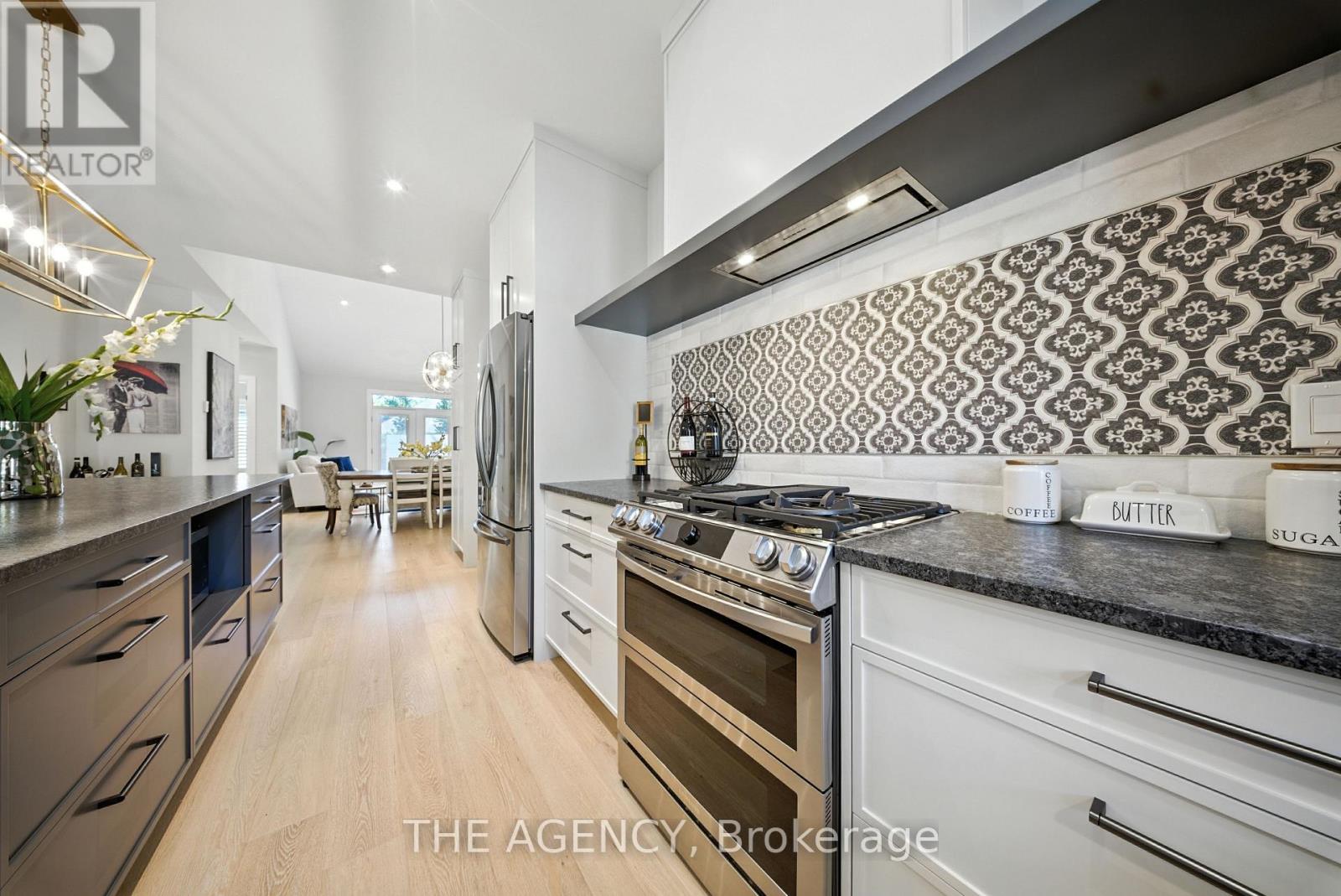 Photo 12 of 302 5 Wood Haven Drive, Tillsonburg ON
