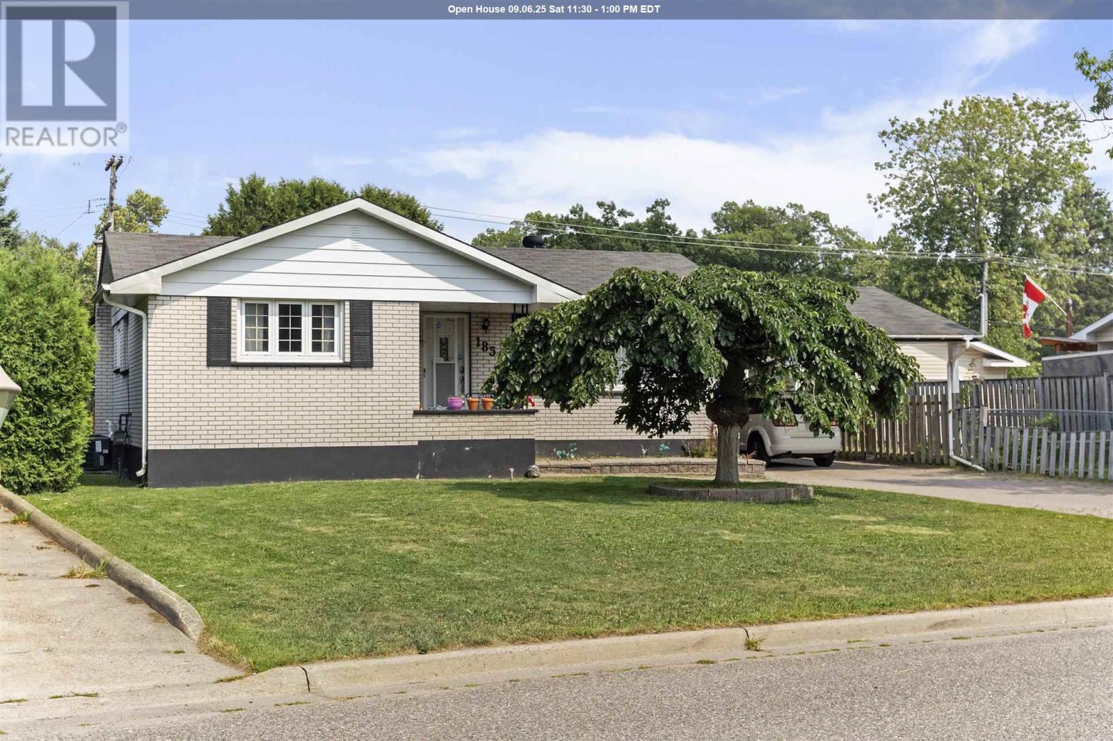 Photo 1 of 185 Plaintree Dr, Sault Ste Marie ON