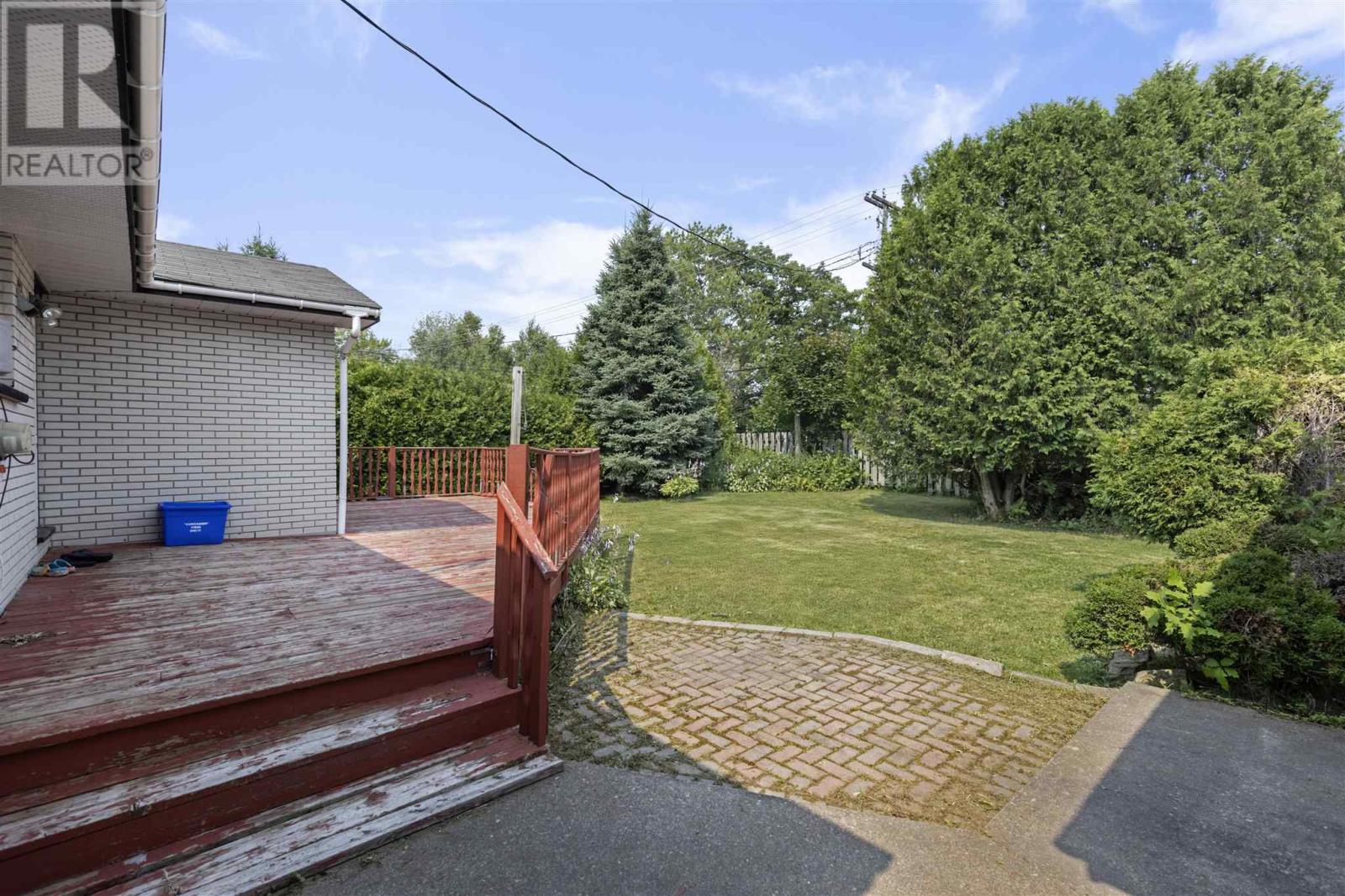 Photo 31 of 185 Plaintree Dr, Sault Ste Marie ON
