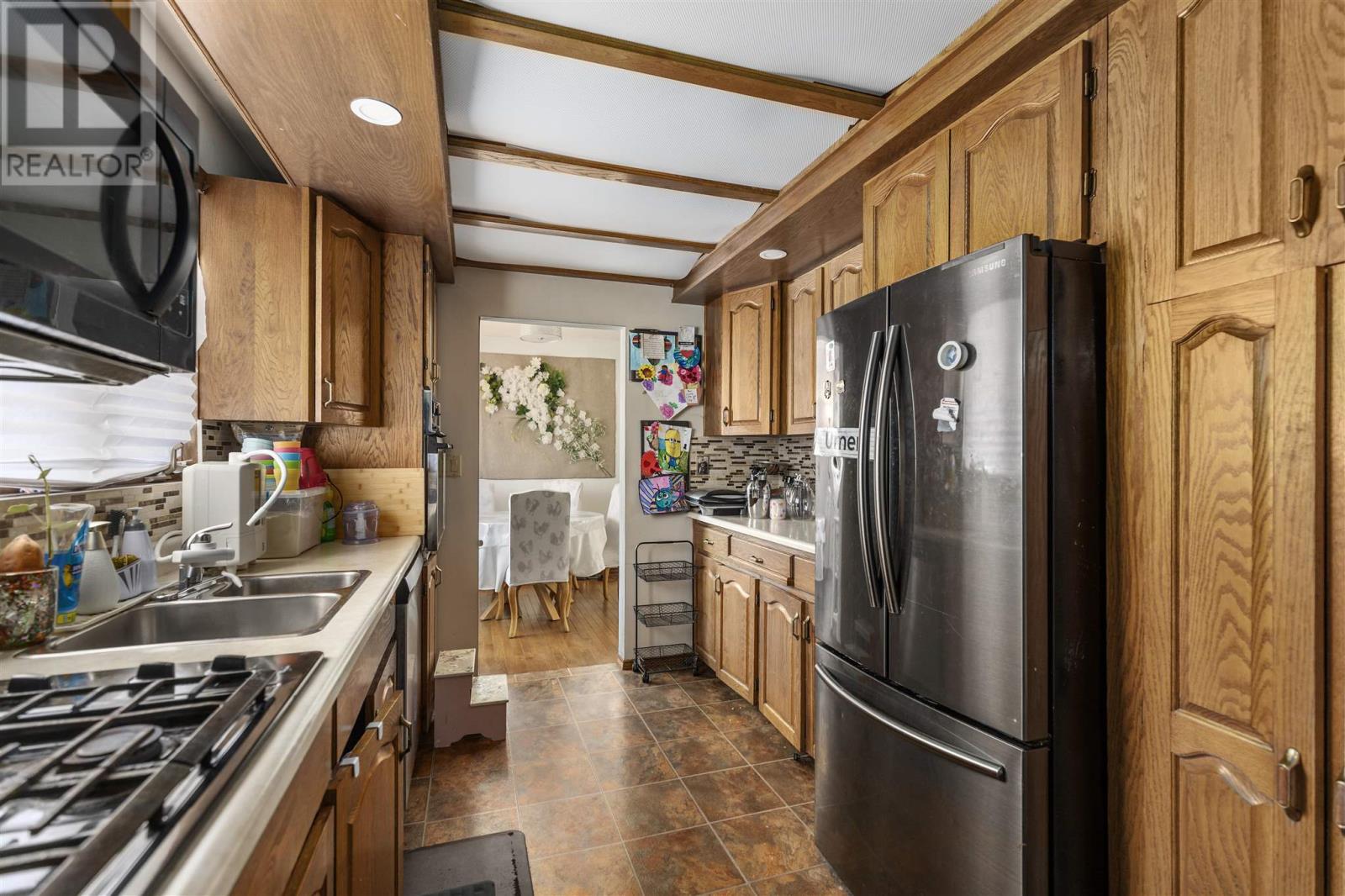 Photo 9 of 185 Plaintree Dr, Sault Ste Marie ON