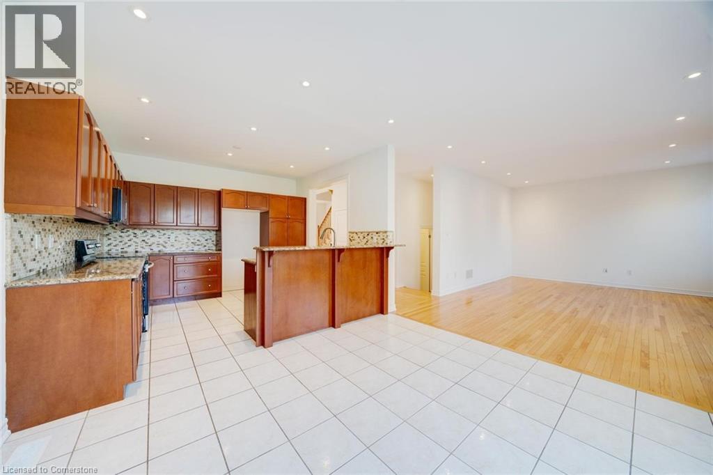 Photo 17 of 6 Weekes Avenue, Richmond Hill ON