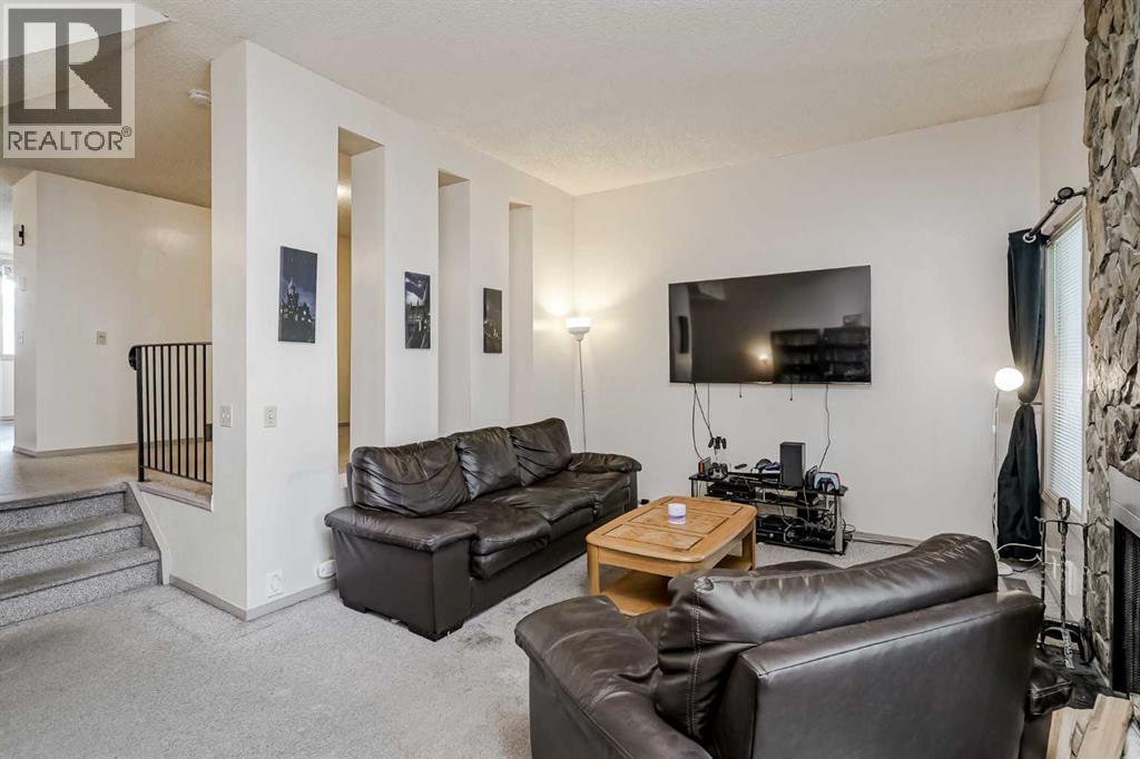 Photo 6 of 25 99 Midpark Gardens Se, Calgary AB