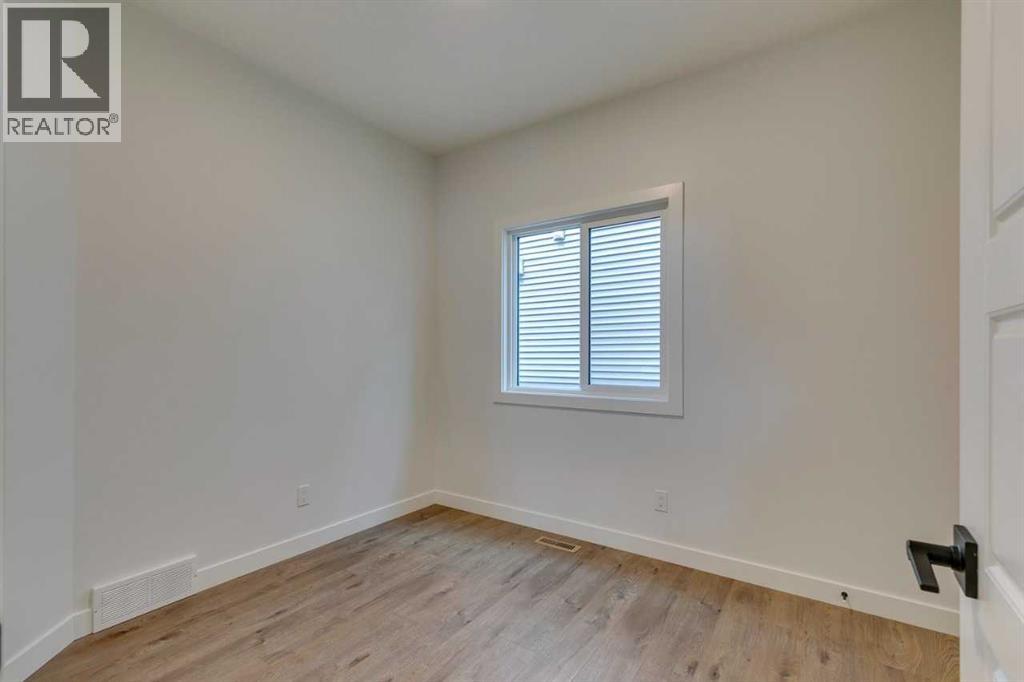Photo 6 of 739 Langley Terrace Se, Airdrie AB