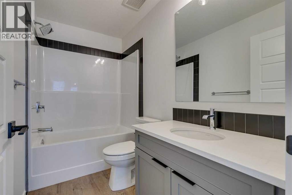 Photo 22 of 739 Langley Terrace Se, Airdrie AB