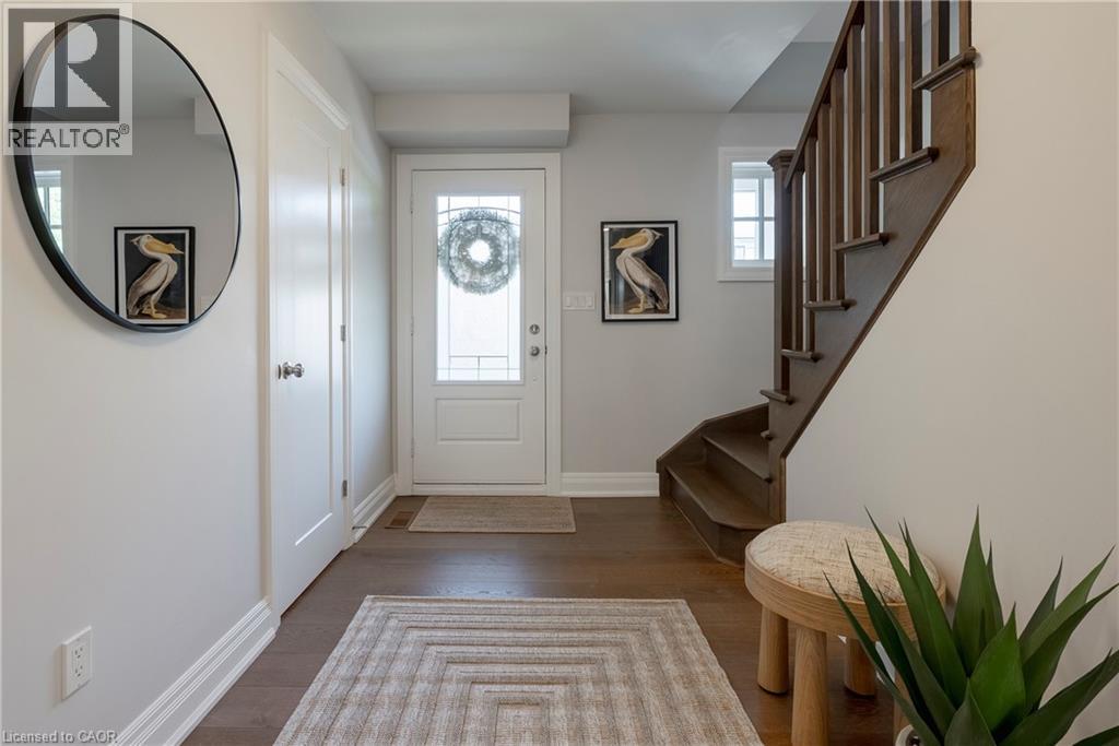 Photo 4 of 20 Mountain Park Avenue, Hamilton ON