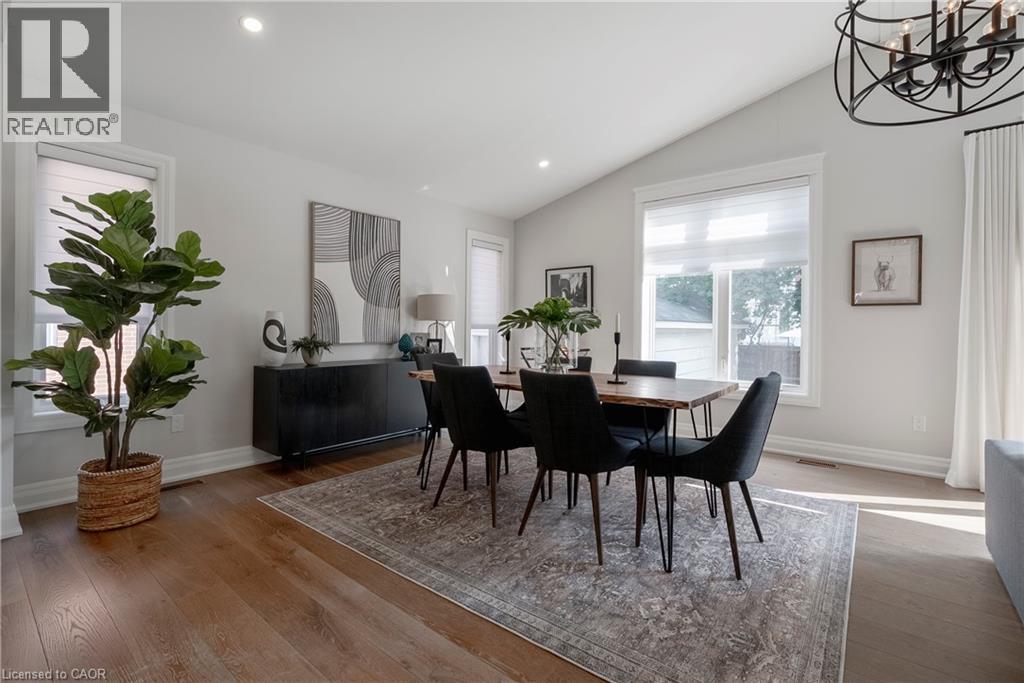 Photo 16 of 20 Mountain Park Avenue, Hamilton ON