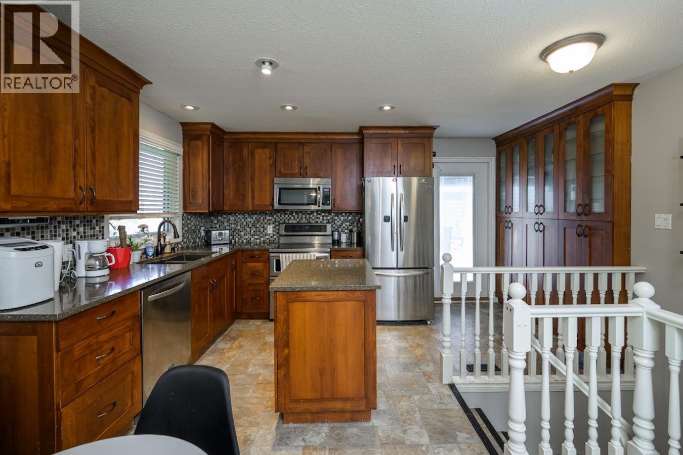 Photo 4 of 7238 Bear Road, Prince George BC