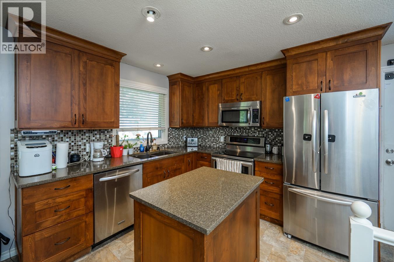Photo 6 of 7238 Bear Road, Prince George BC