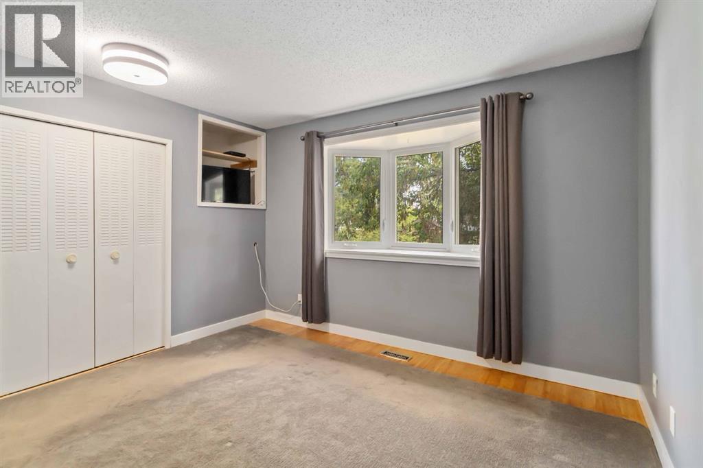 Photo 14 of 106 Hilltop Crescent, Fort Mcmurray AB