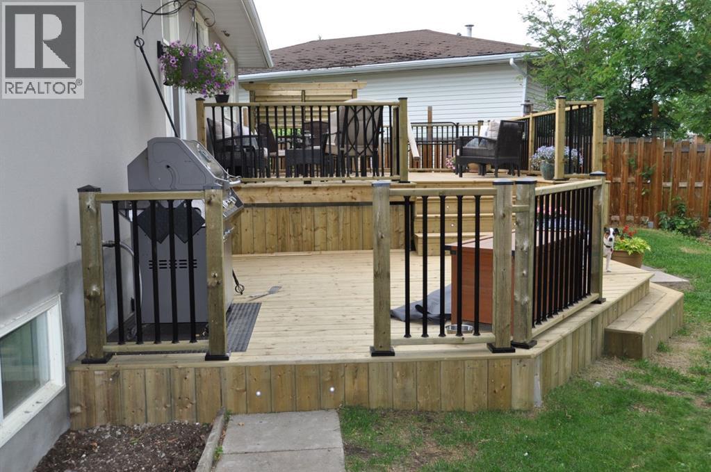 Photo 43 of 106 Hilltop Crescent, Fort Mcmurray AB
