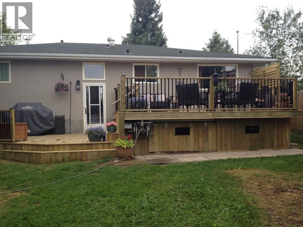 Photo 46 of 106 Hilltop Crescent, Fort Mcmurray AB