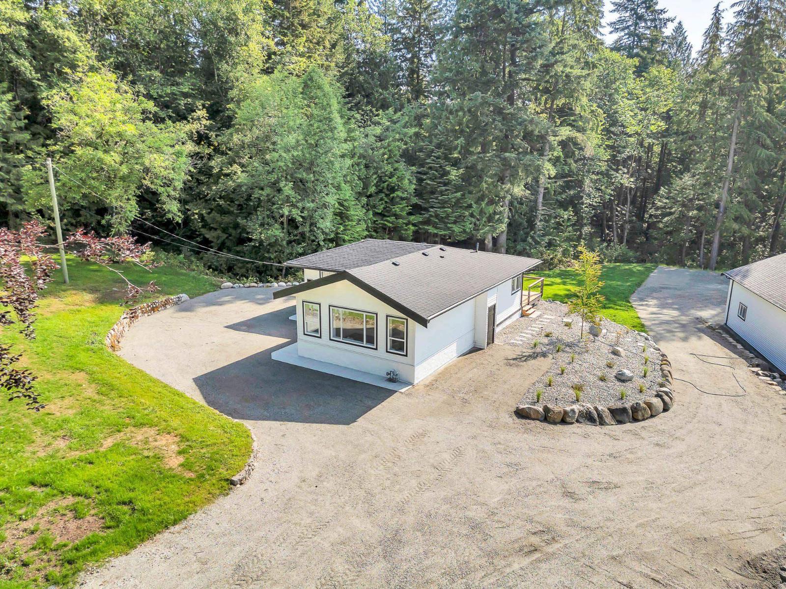 Photo 2 of 12358 Carr Street, Mission BC