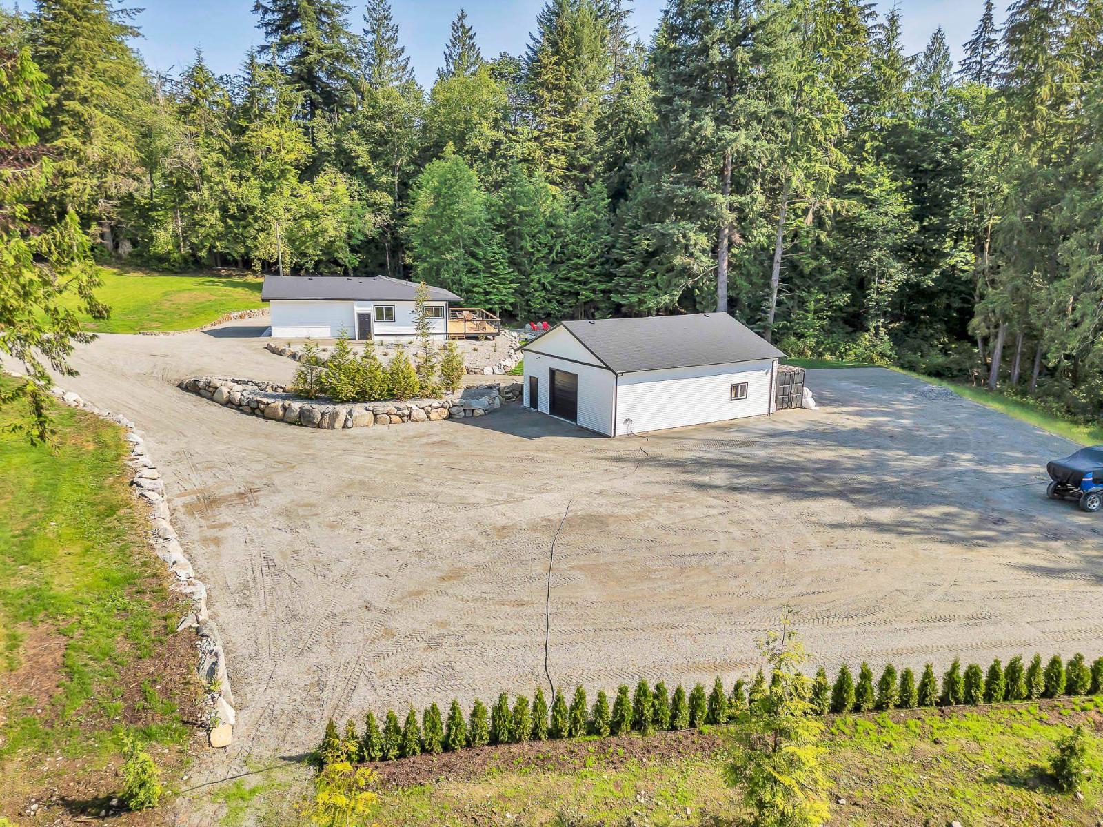 Photo 5 of 12358 Carr Street, Mission BC