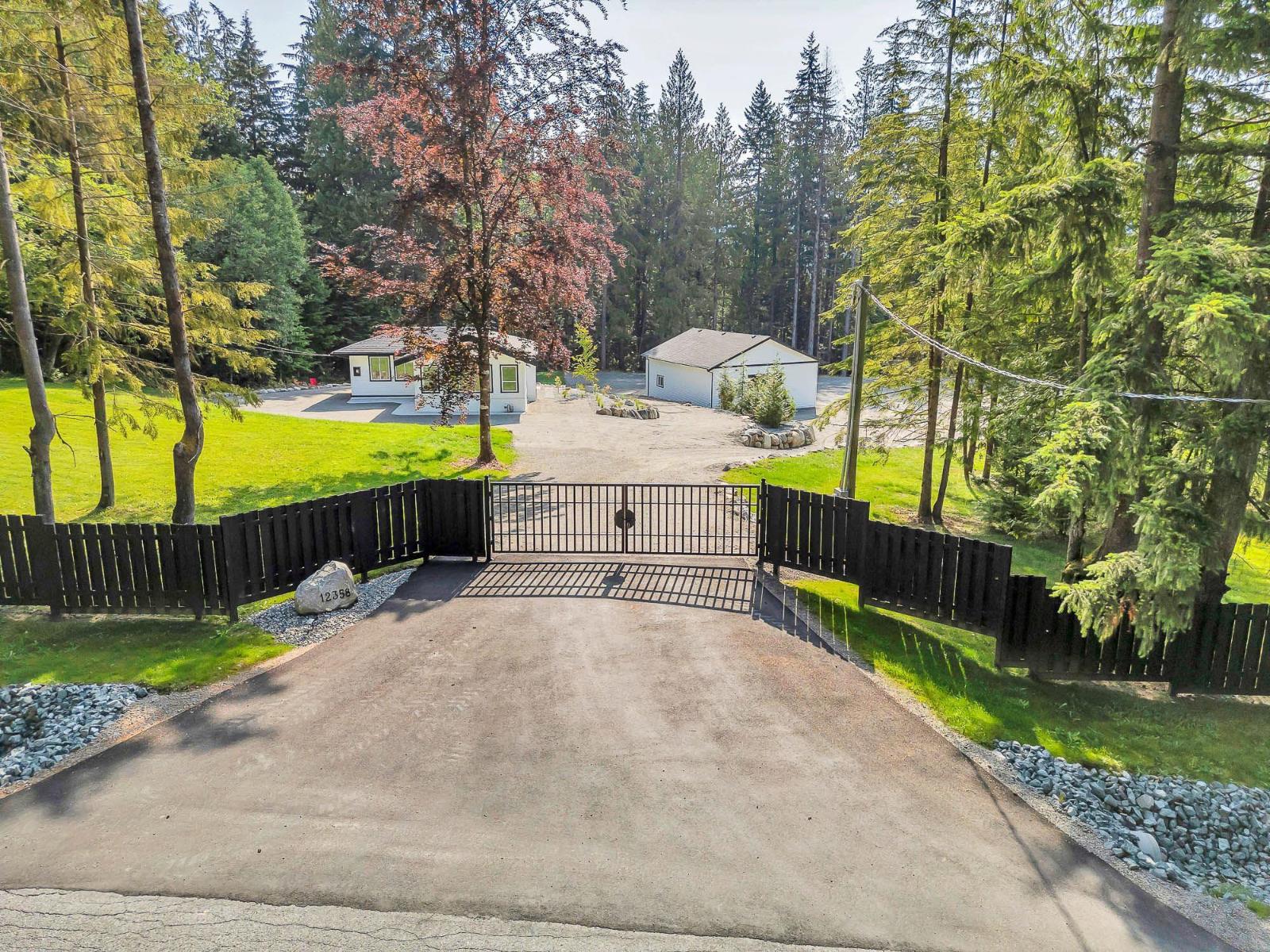 Photo 8 of 12358 Carr Street, Mission BC