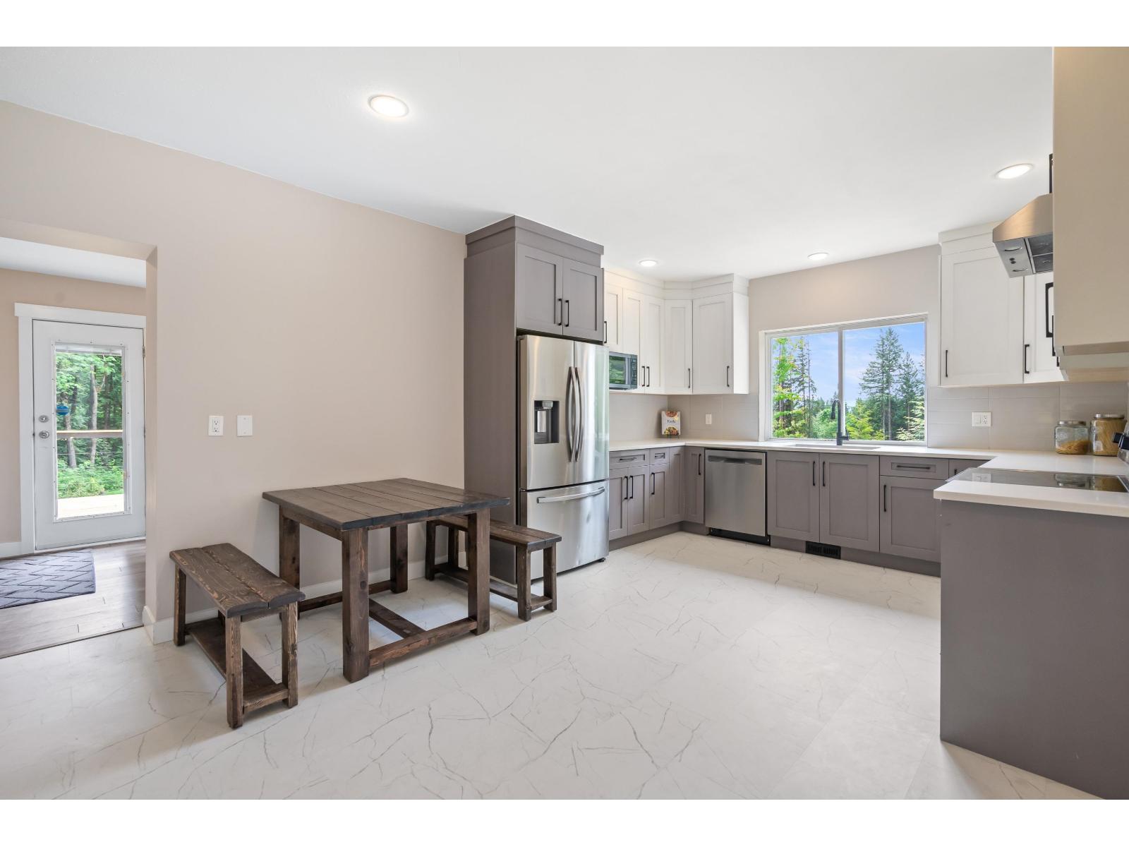Photo 23 of 12358 Carr Street, Mission BC