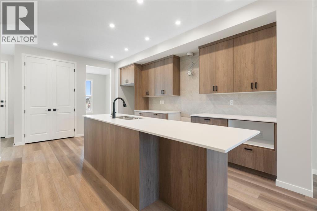 Photo 5 of 620 Rowmont Boulevard Nw, Calgary AB