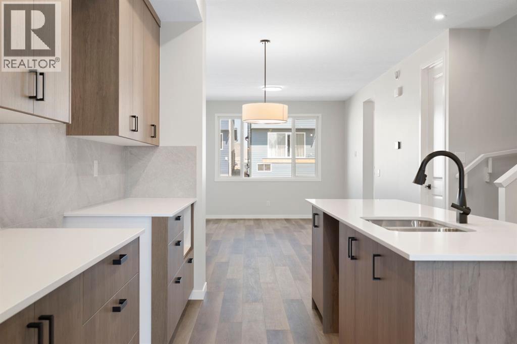 Photo 3 of 620 Rowmont Boulevard Nw, Calgary AB
