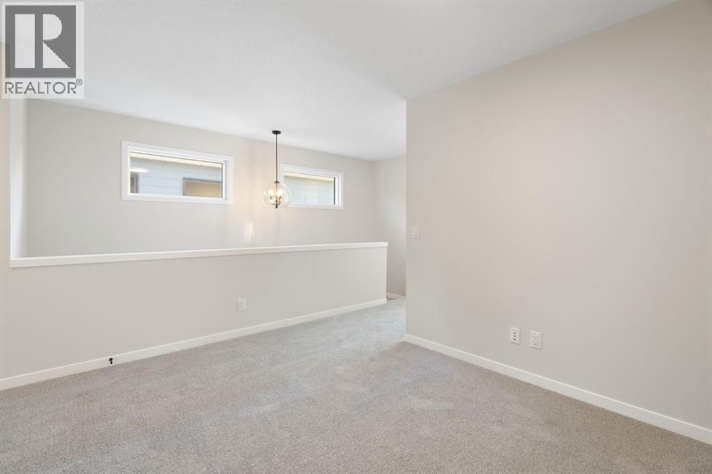 Photo 24 of 620 Rowmont Boulevard Nw, Calgary AB