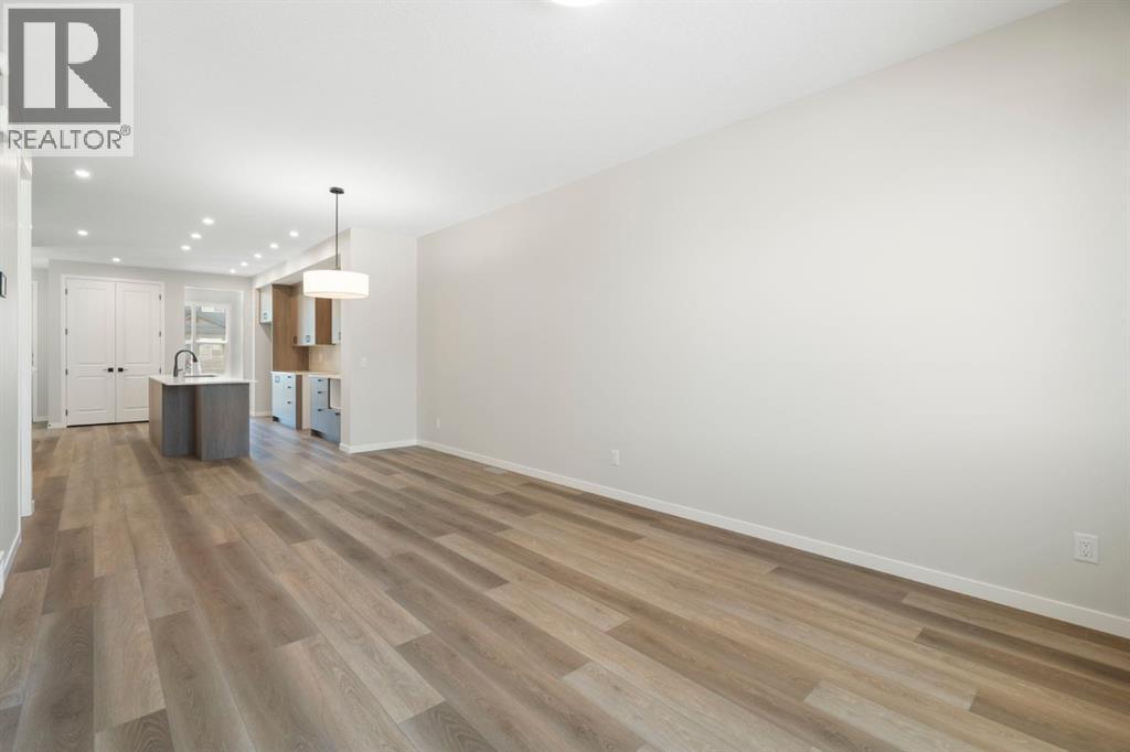 Photo 16 of 620 Rowmont Boulevard Nw, Calgary AB