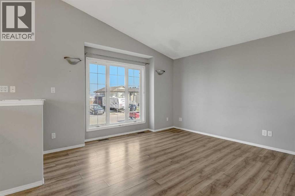 Photo 3 of 9339 131 Avenue, Grande Prairie AB