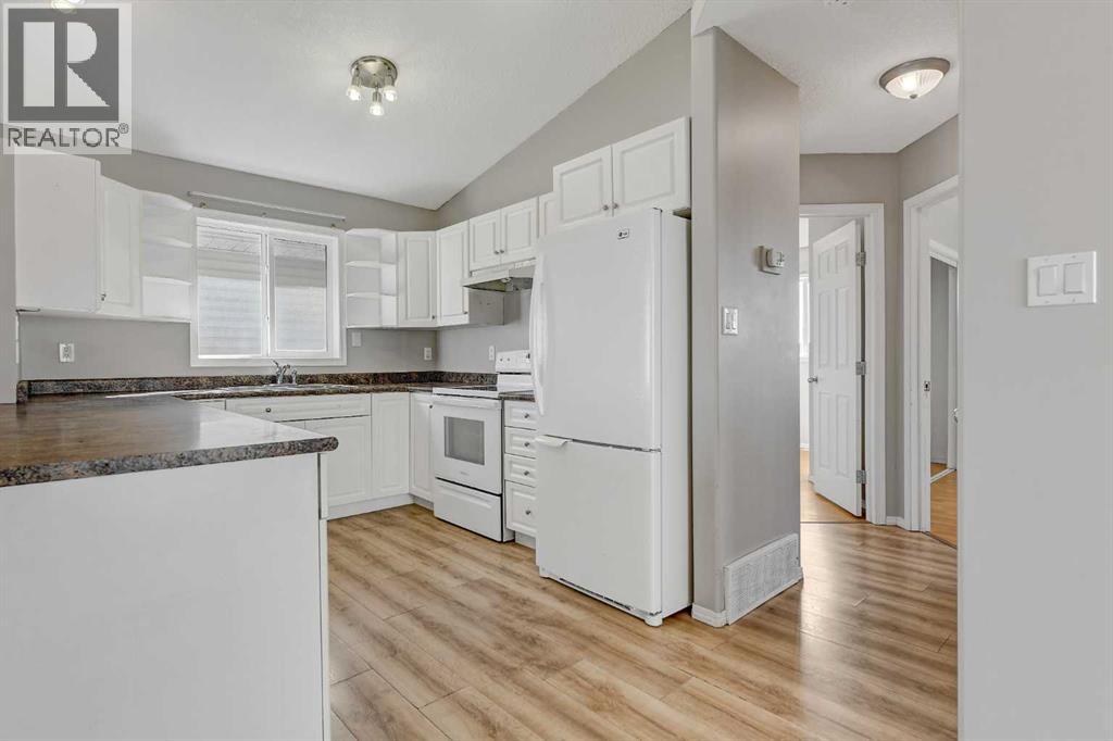 Photo 9 of 9339 131 Avenue, Grande Prairie AB