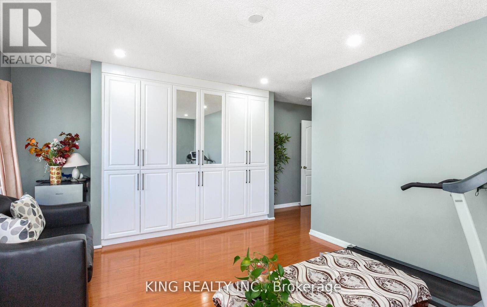 Photo 18 of 161 Tiller Trail, Brampton ON
