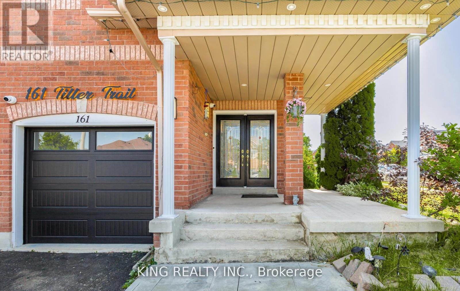 Photo 3 of 161 Tiller Trail, Brampton ON