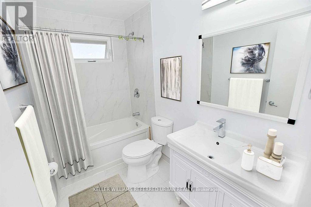 Photo 6 of Upper 1353 Davenport Road, Toronto ON