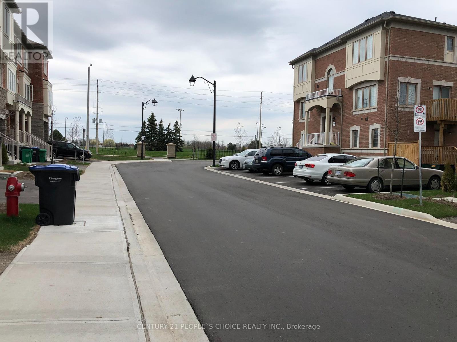 Photo 3 of 4 Cedarland Road, Brampton ON