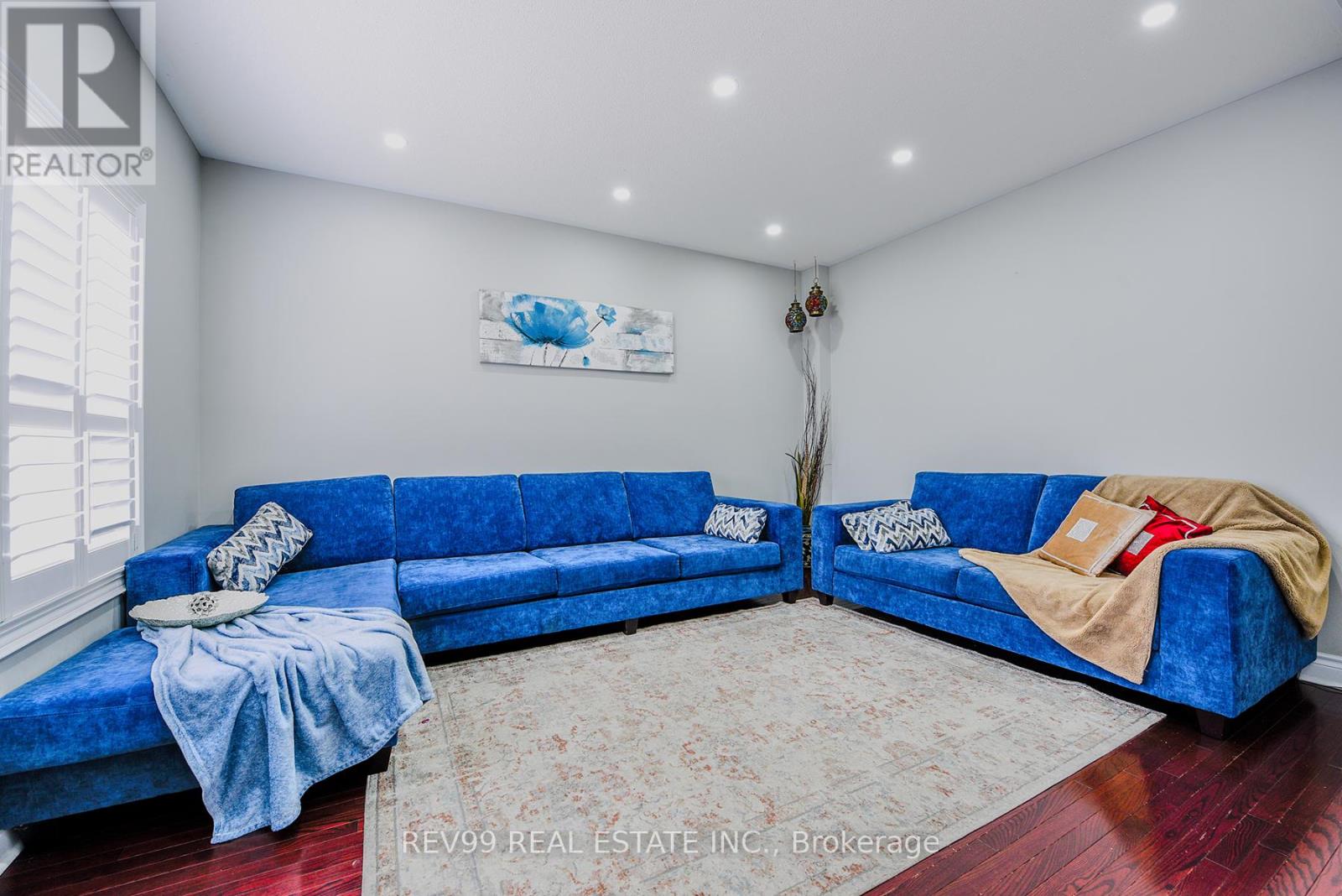 Photo 19 of 39 Bonistel Crescent, Brampton ON