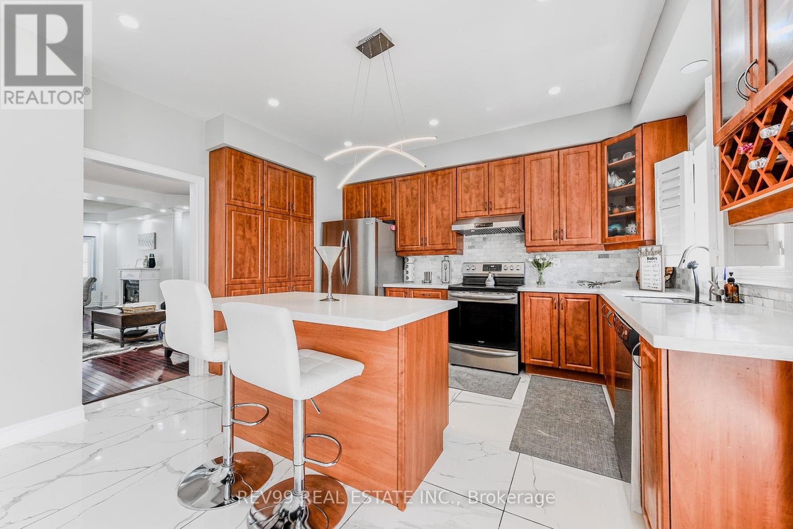 Photo 22 of 39 Bonistel Crescent, Brampton ON