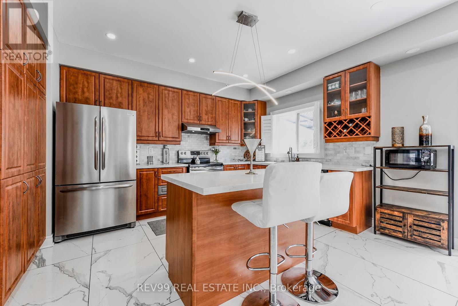 Photo 23 of 39 Bonistel Crescent, Brampton ON