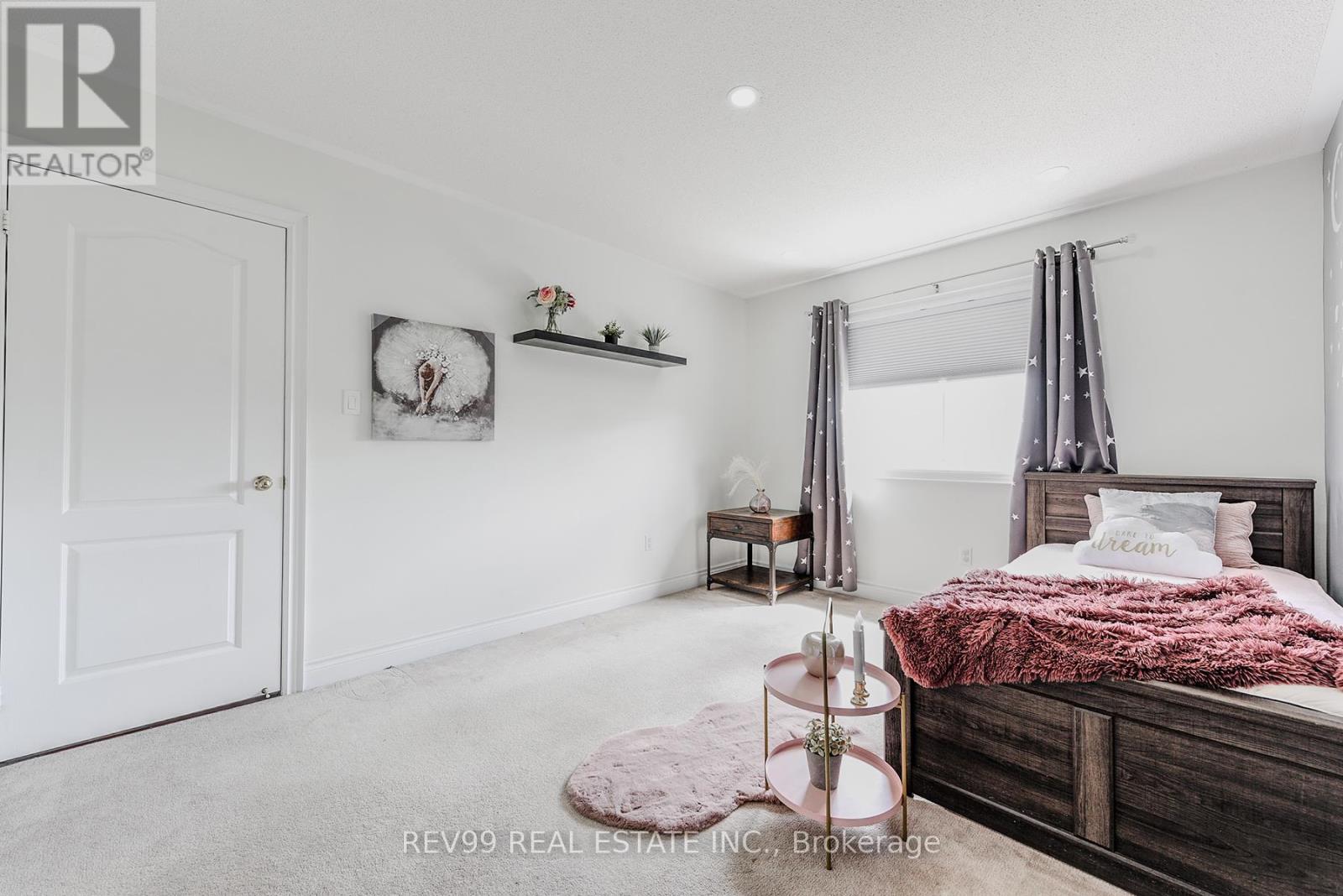 Photo 37 of 39 Bonistel Crescent, Brampton ON