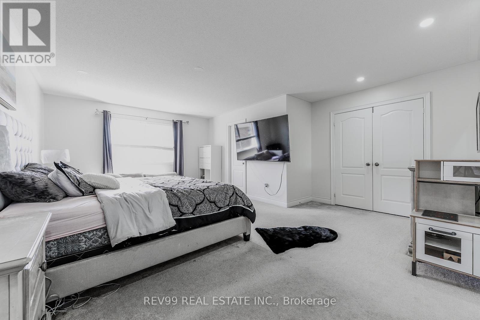 Photo 41 of 39 Bonistel Crescent, Brampton ON