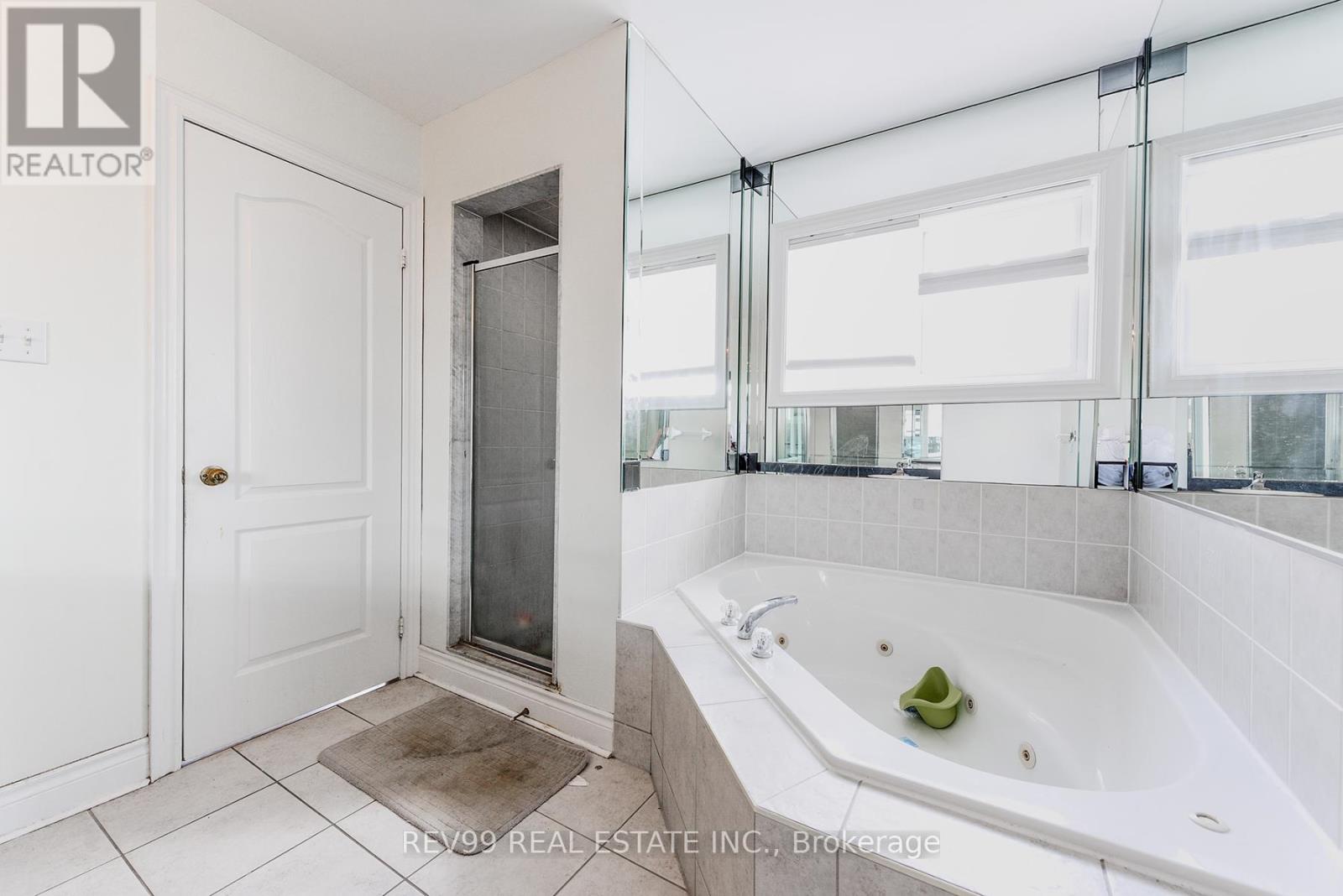 Photo 44 of 39 Bonistel Crescent, Brampton ON