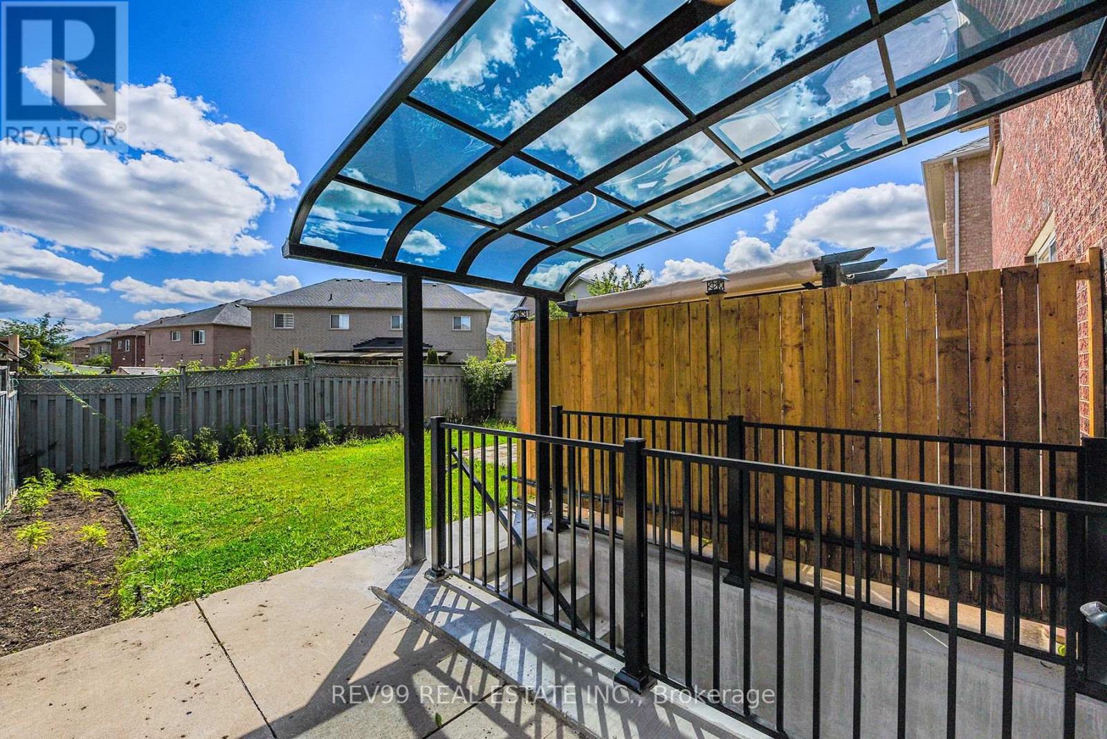 Photo 49 of 39 Bonistel Crescent, Brampton ON