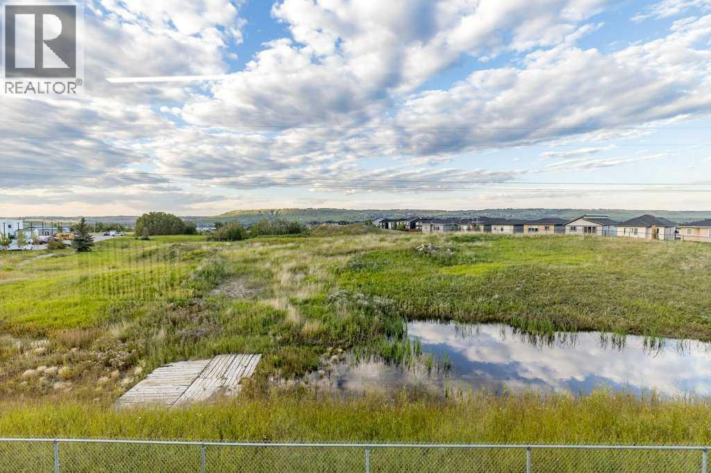Photo 21 of 510 5 River Heights Drive, Cochrane AB