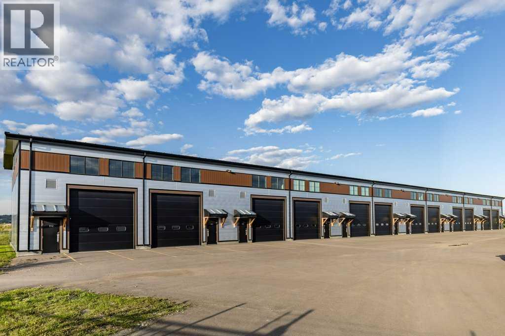 Photo 2 of 510 5 River Heights Drive, Cochrane AB
