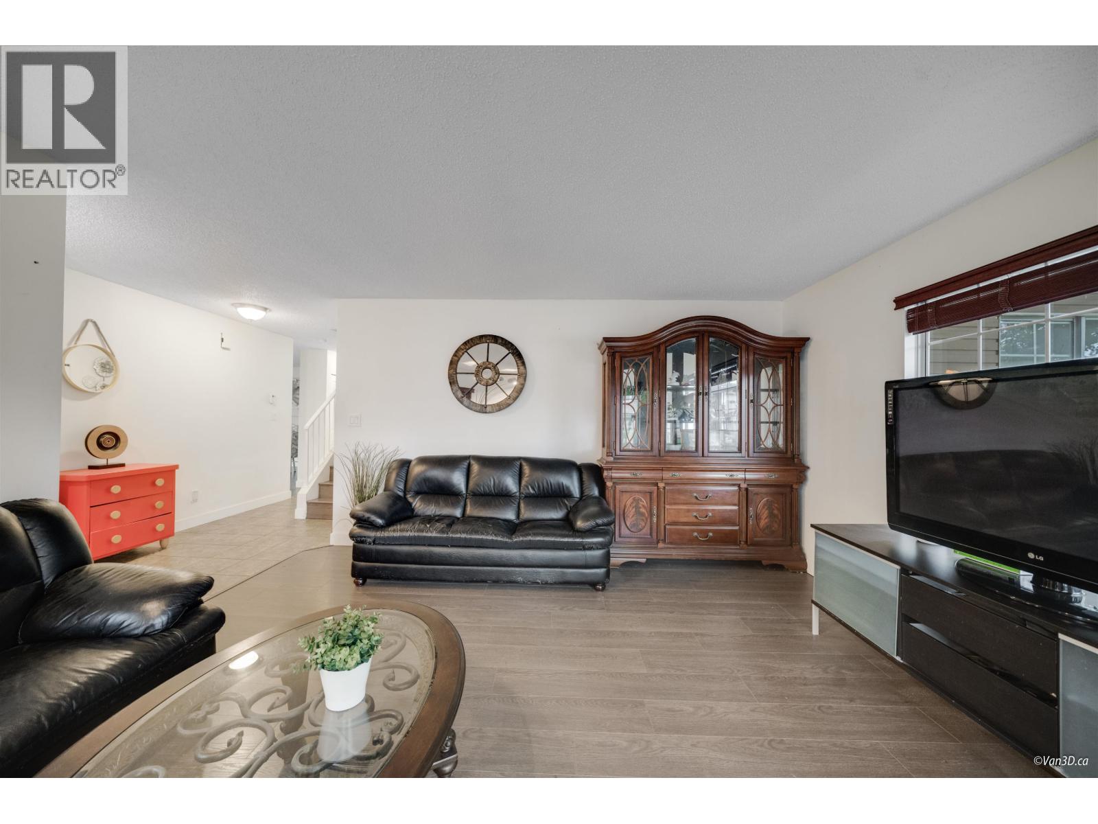 6220 LYNAS Lane, Richmond