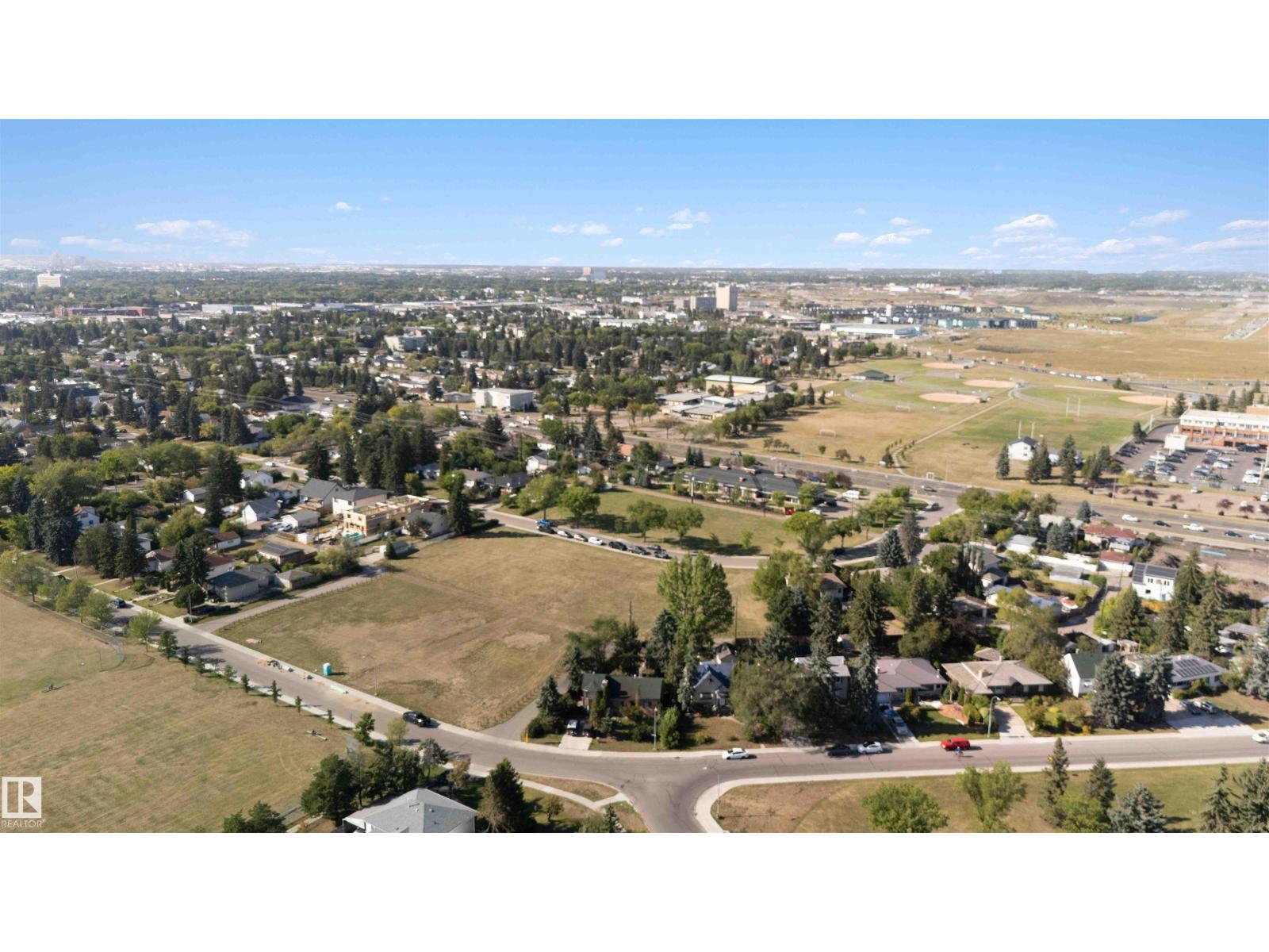 Photo 23 of 11026 110 Av Nw, Edmonton AB