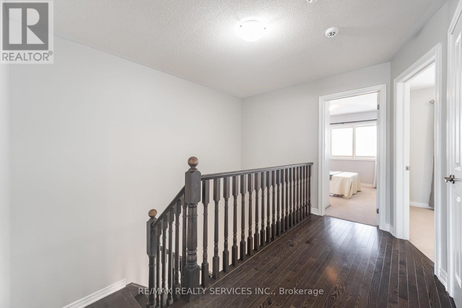 Photo 17 of 12 Seedland Crescent, Brampton ON