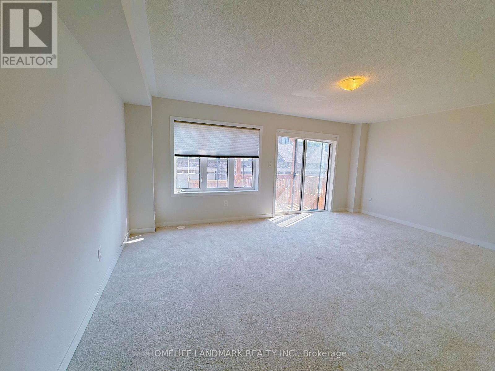 Photo 14 of 52 Selfridge Way, Whitby ON
