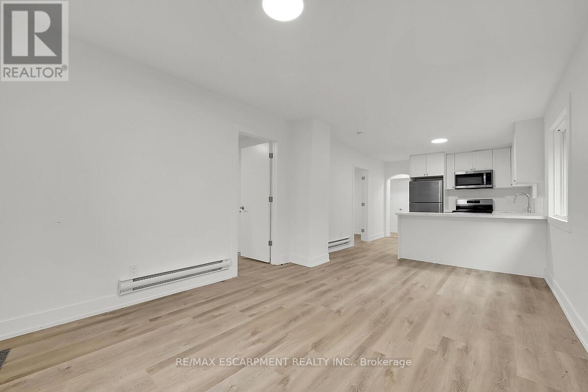 Photo 10 of 34 Rykert Street, St Catharines ON