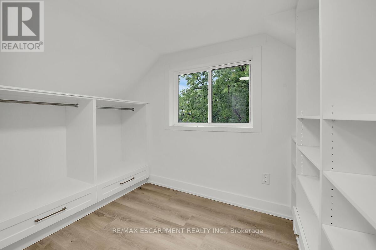 Photo 21 of 34 Rykert Street, St Catharines ON