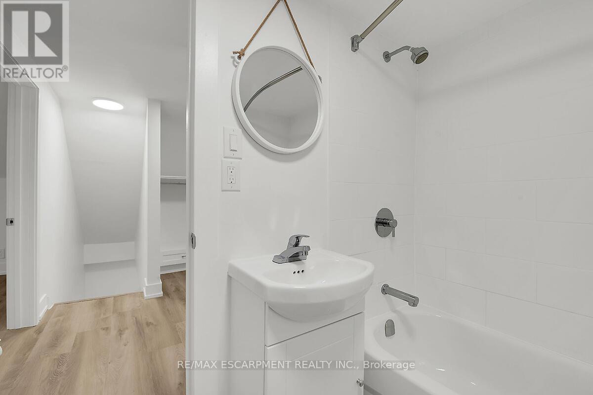 Photo 25 of 34 Rykert Street, St Catharines ON