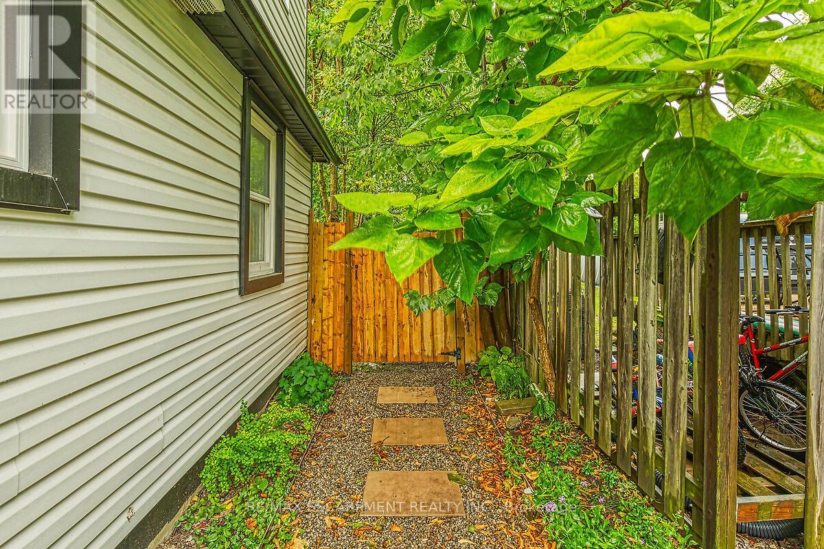 Photo 34 of 34 Rykert Street, St Catharines ON