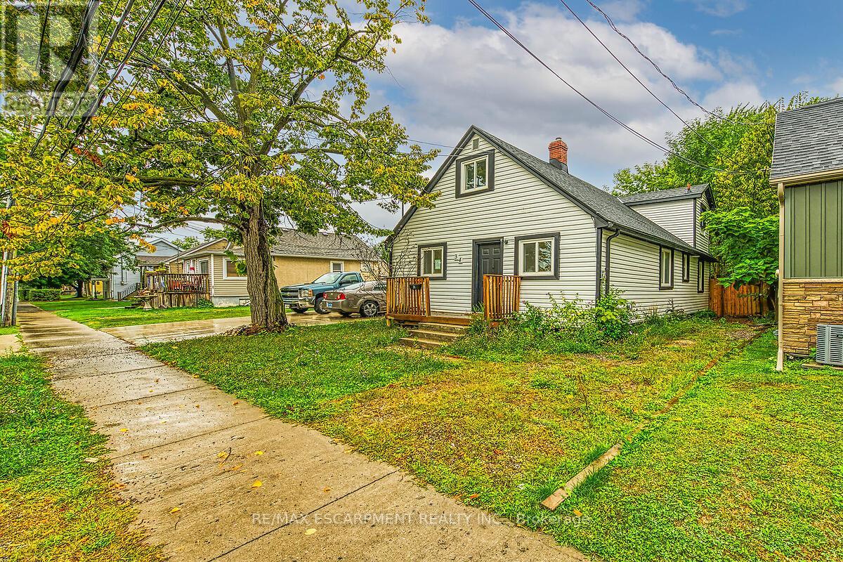 Photo 35 of 34 Rykert Street, St Catharines ON